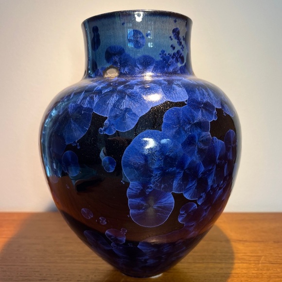 Signed Pottery Cobalt Blue Crystalline Vase Extra Large Porcelain 10” Tall - Picture 11 of 11